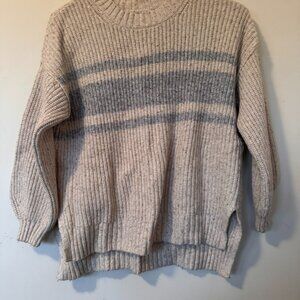 American Eagle  XS Extra Small Sweater Blue and off white